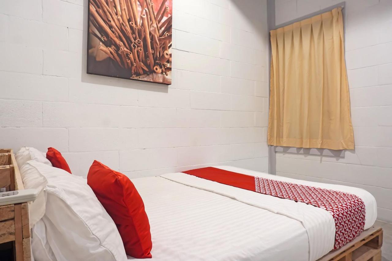 Spot On 91821 The Packer Lodge Jakarta Ngoại thất bức ảnh